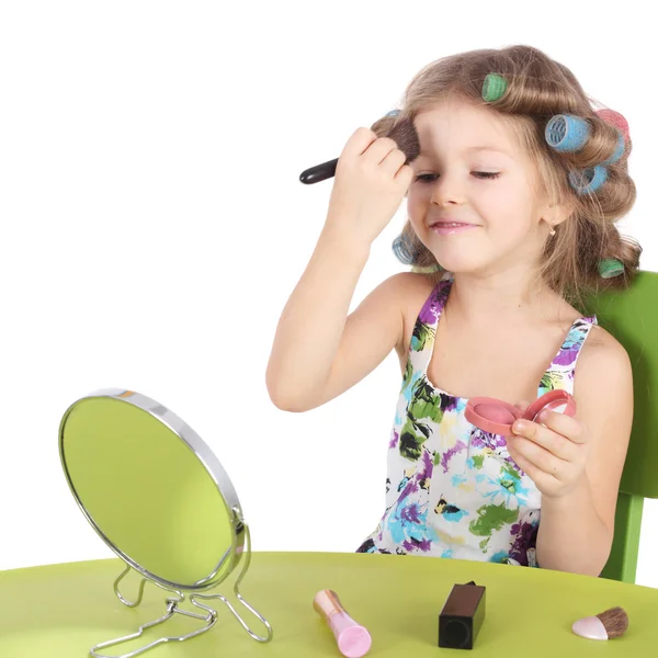 Little girl making makeup — Stock Photo, Image