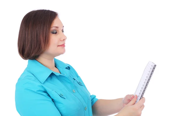 Mooie vrouw met het schrijven boek — Stockfoto