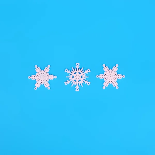 Üç beyaz kar taneleri — Stok fotoğraf