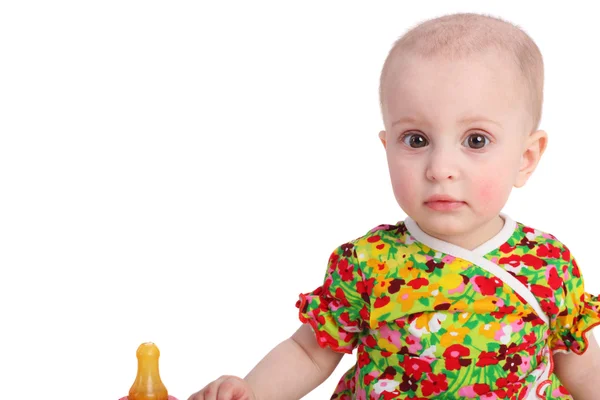 Barnet med mjölkflaska — Stockfoto