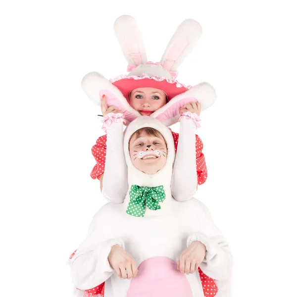 Acteurs dansen in kostuums van konijnen — Stockfoto