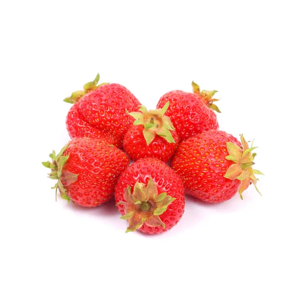 Einige Erdbeeren isoliert — Stockfoto