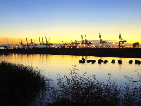 Puesta de sol en muelle —  Fotos de Stock