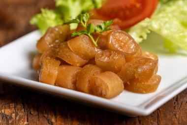 Domatesli cochayuyo salatası.