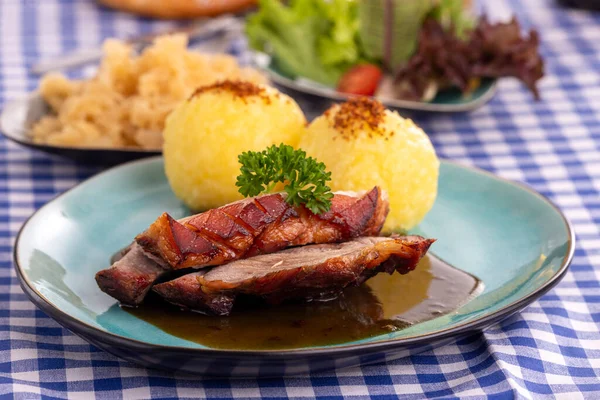 Bavarian Roasted Pork Potato Dumlings — Stock Photo, Image