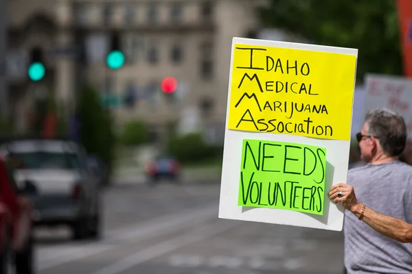 Boise Idaho Usa Květen 2016 Podepište Průběhu Pro Marihuanskou Pochod — Stock fotografie
