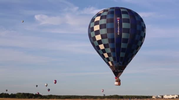 20 juli 2015 Vitryssland, Minsk mästerskapet på flygteknik — Stockvideo