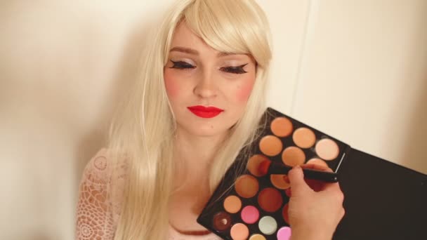 Make-up, konturování proces — Stock video
