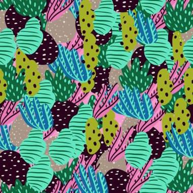 Güzel mercanları olan parlak sualtı desenleri..