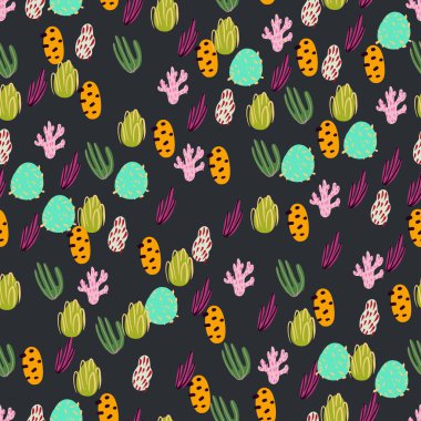 Güzel mercanları olan parlak sualtı desenleri..