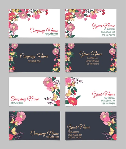 Set mit vier doppelseitigen floralen Visitenkarten — Stockvektor