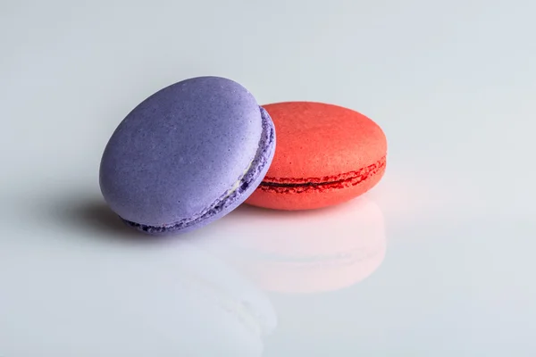 Três Macaroons coloridos — Fotografia de Stock