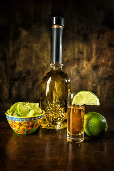 Minum Tequila dengan Lime — Stok Foto