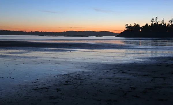 Tofino kustlijn zonsondergang — Stockfoto