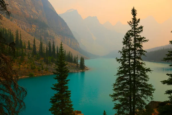 Iconic Moraine Lake Nel Banff National Park Alberta Canada Girato — Foto Stock