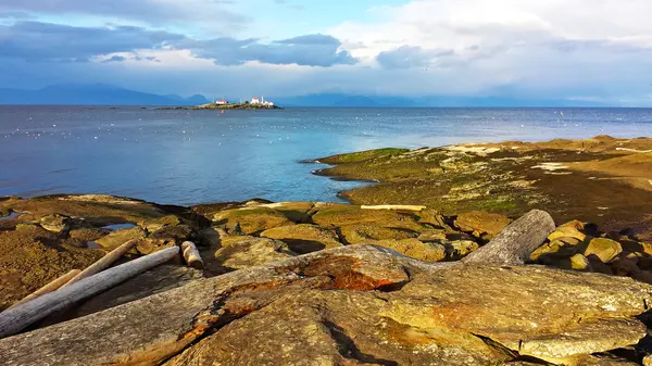 Gabriola Island och ingången Island Lighthouse — Stockfoto
