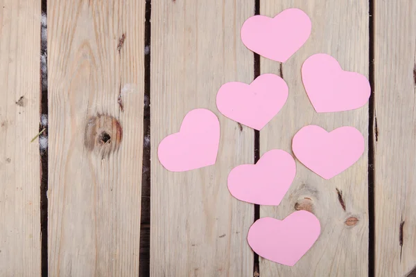 Valentinsherzen aus rosa Papier — Stockfoto