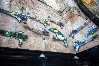 Lviv, Ukrayna - 23 Şubat 2015 Kryiivka pub arka bahçesinde