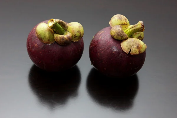 Taze bütün Mangosteens — Stok fotoğraf