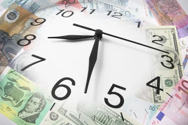 Clock and Bank Notes — Stock Photo, Image