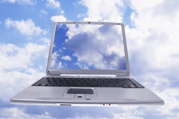 Laptop and Clouds — Stock Photo, Image