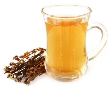 Ayurveda şifalı Chirata bitkisel suyu ile