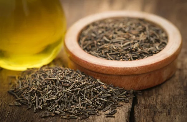 Caraway seeds with essential oil — Stock Photo, Image