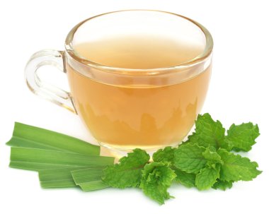 Fincanda bitki çayı.