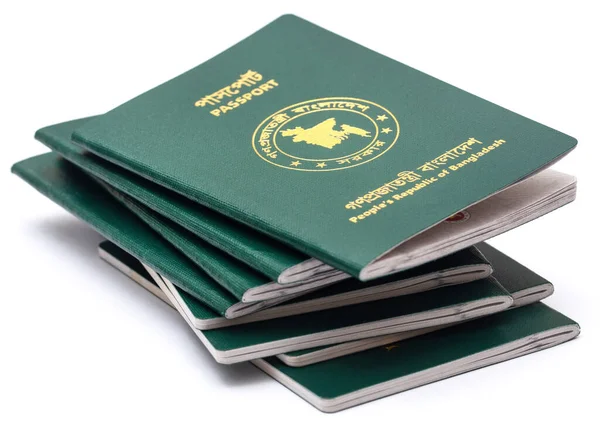Bangladeş Pasaportları Beyaz Arkaplanda — Stok fotoğraf