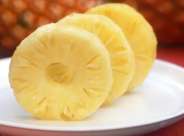 Geschnittene Ananas — Stockfoto