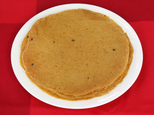 Roti brood gemaakt van meel van tarwe en linzen — Stockfoto