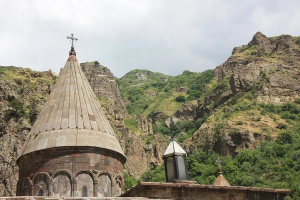 Geghard är ett medeltida kloster i Karis provinsen av Armenien. — Stockfoto