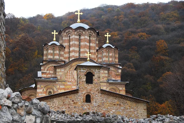 Serbski Kościół prawosławny klasztor Ravanica — Zdjęcie stockowe
