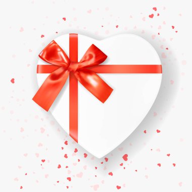 Kalp şeklinde beyaz hediye kutusu. Kırmızı kurdeleyle bağlanmış. Beyaz arka planda, kalp şeklinde konfetileri var. Üst Manzara. Tebrik kartı şablonu. Kalp dekorasyonu. Aşk ve Tatil konsepti. 3B Vektör