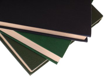 Beyaz arkaplan üzerine kitap