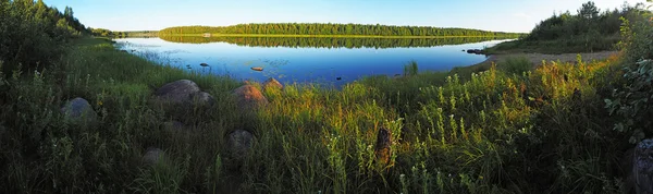 Fiume in Carelia estate. Panorama — Foto Stock