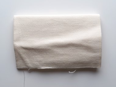 gri bir arka plan üzerine çuval bezi