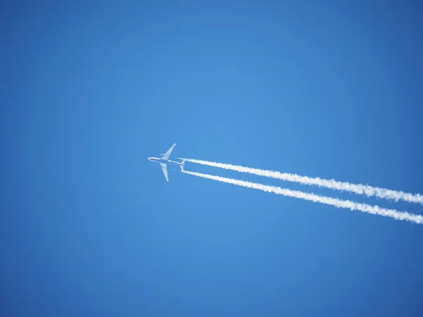 Flugzeug Himmel — Stockfoto