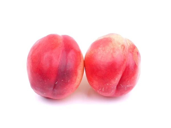 Nectarines op een witte achtergrond — Stockfoto