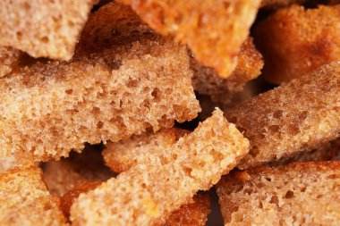 Beyaz arkaplanda krakerler