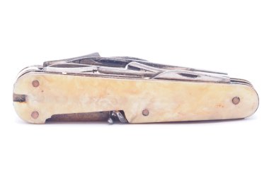 Beyaz arka plan üzerinde izole çakı