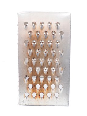 Beyaz arkaplanda metal rendeleyici 