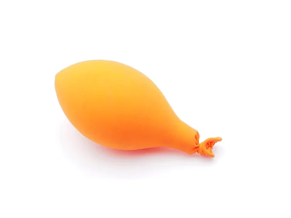 Πορτοκαλί μπαλόνι σε λευκό φόντο — Φωτογραφία Αρχείου
