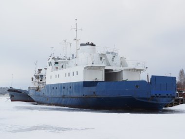 Rıhtımda eski gemiler