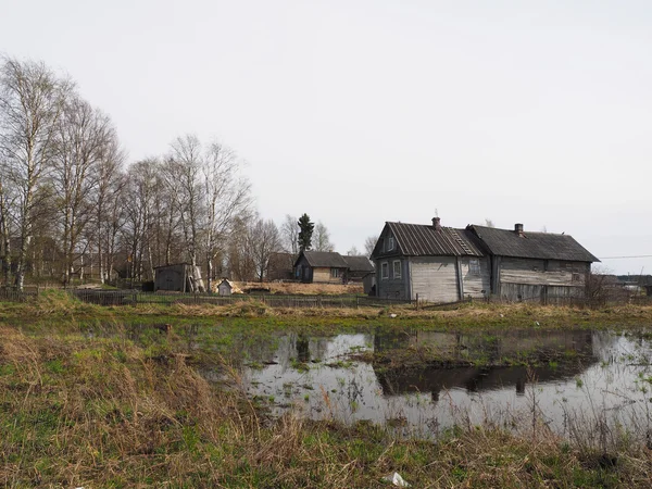 Casa en un pueblo — Foto de Stock