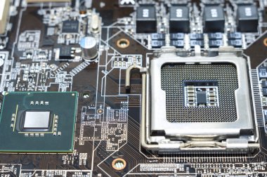 Yazdırılan bilgisayar motherboard ile microcircuit, yakın çekim
