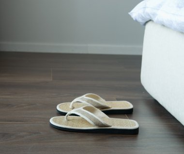 Bambu parmak arası terlik