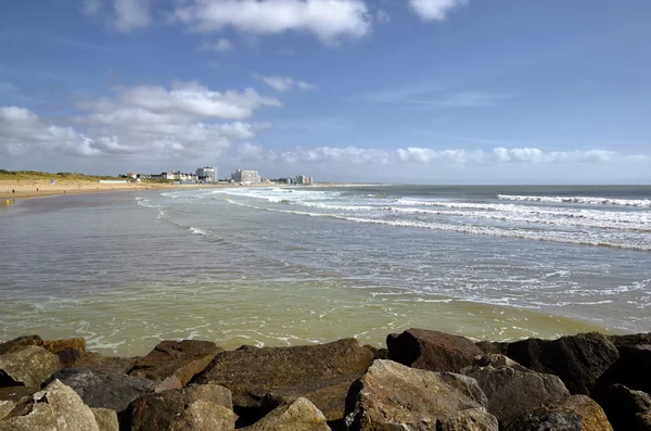 Pláž v Saint-Gilles-Croix-de-Vie ve Francii — Stock fotografie