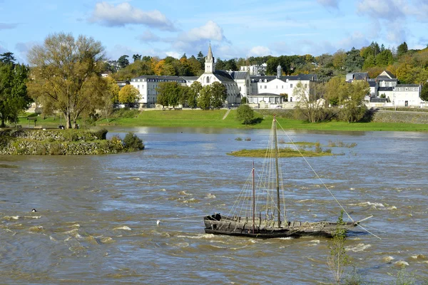 River Loire at Tours in France — Stock Photo, Image
