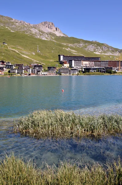 Jezero Tignes ve Francii — Stock fotografie